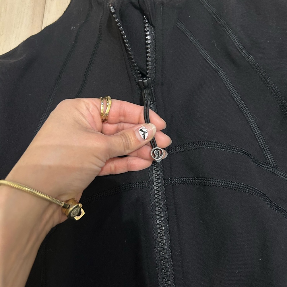 lululemon athletica Black define Jacket size 6 - Picture 3 of 5